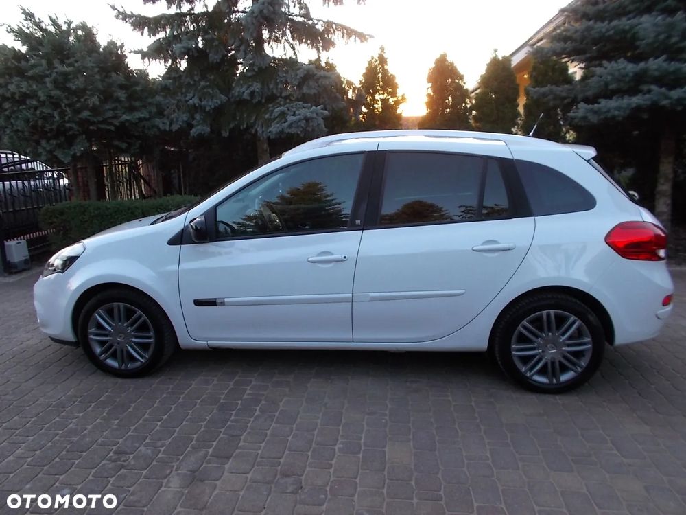 Renault Clio - 2
