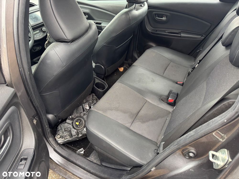 Toyota Yaris Hybrid 1.5 VVT-i Style - 17