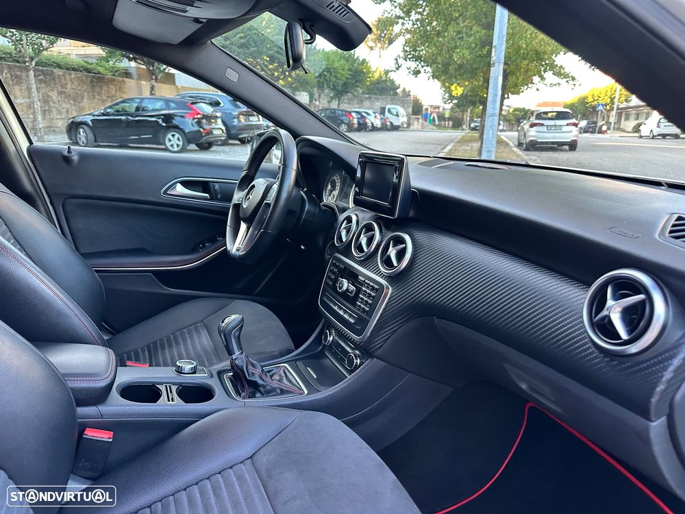 Mercedes-Benz A 180 d AMG Line - 57