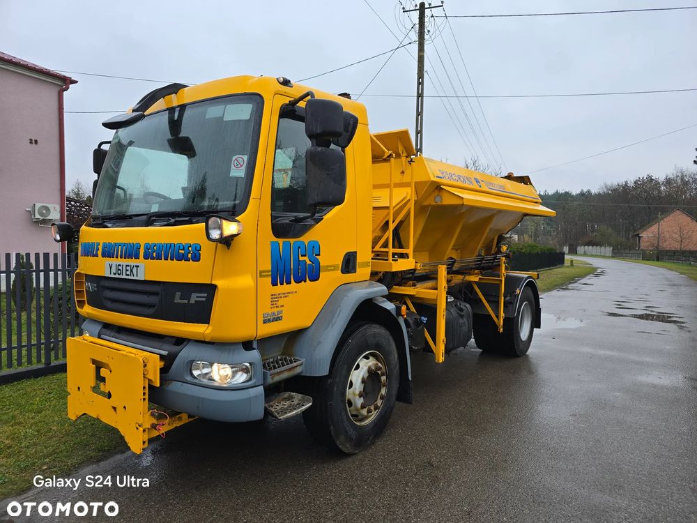 DAF LF 55 220 pługopiaskarka duże kola komunalny wywrotka hakowiec bramowiec - 22