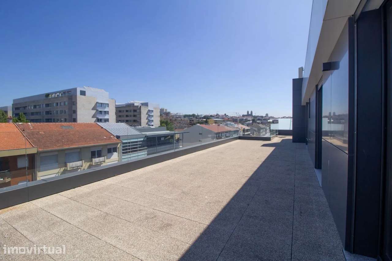 Penthouse T4 com Terraço na Avenida da Boavista - Grande imagem: 5/25