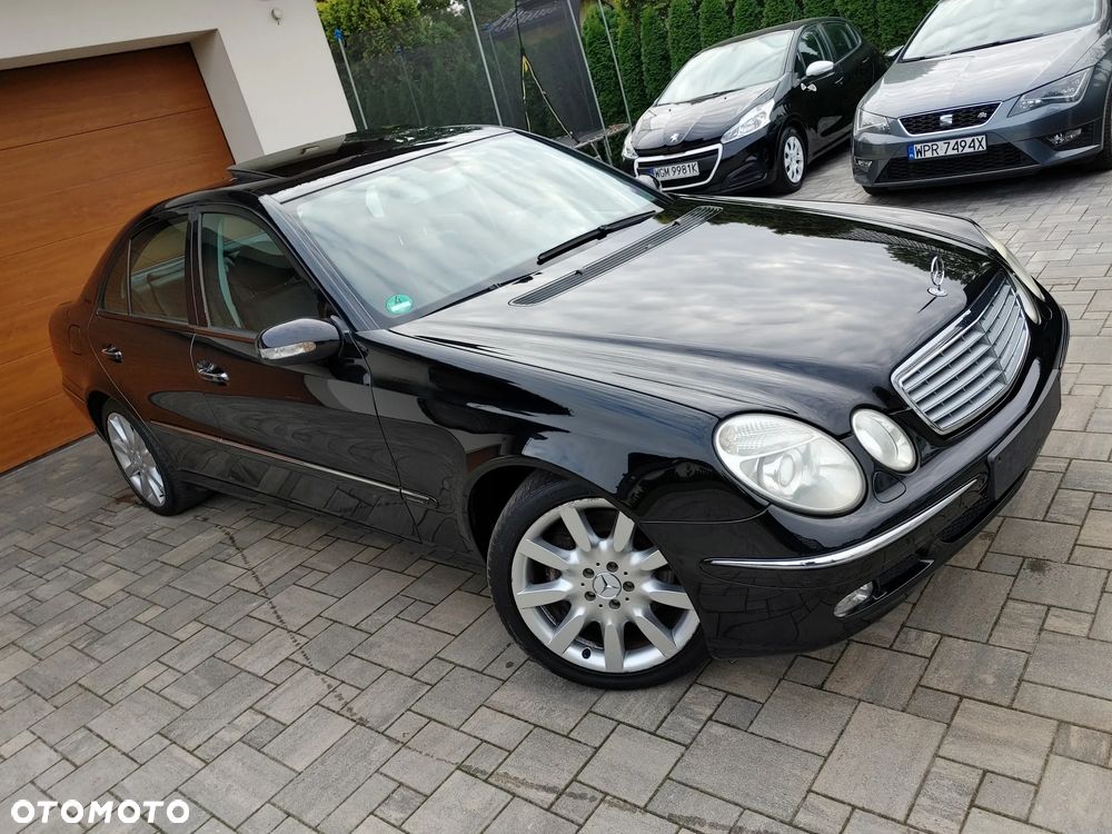 Mercedes-Benz Klasa E 350 7G-TRONIC Elegance - 16