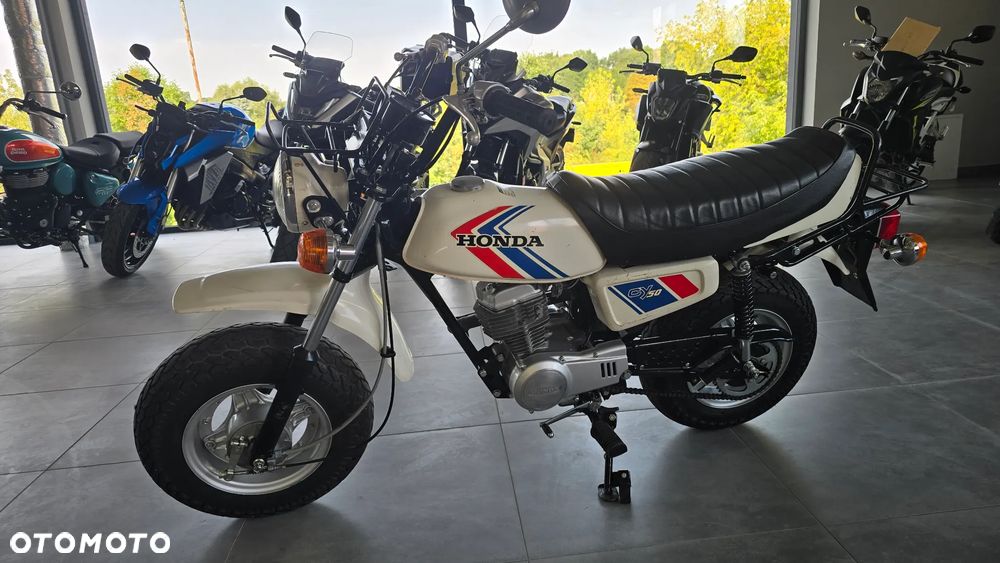 Honda C - 2