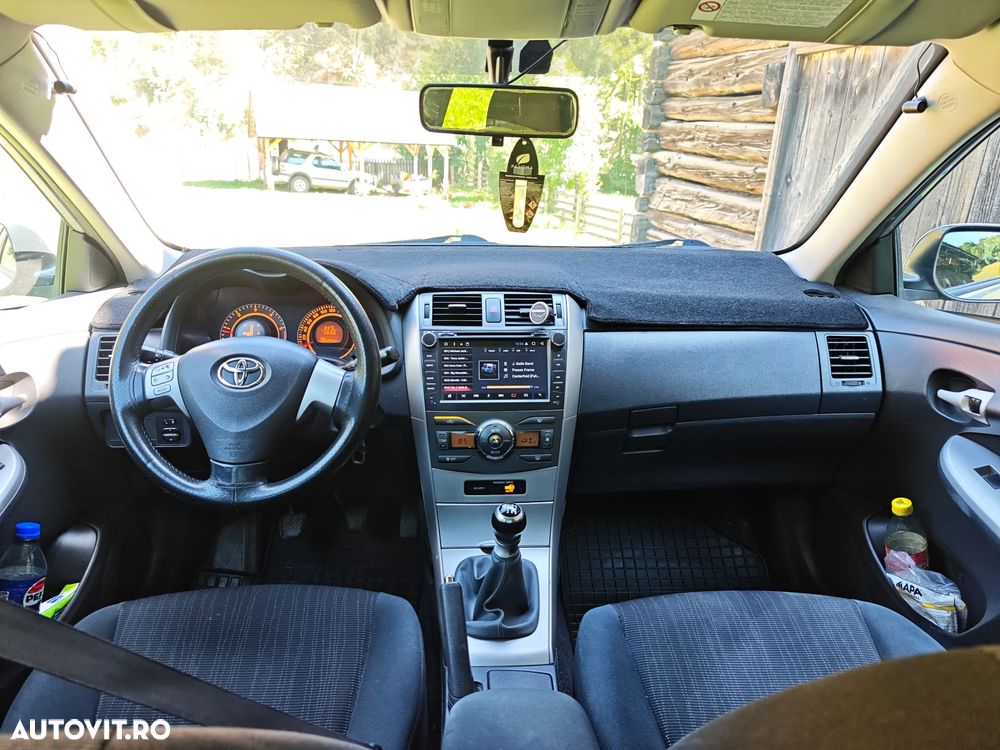 Toyota Corolla - 6