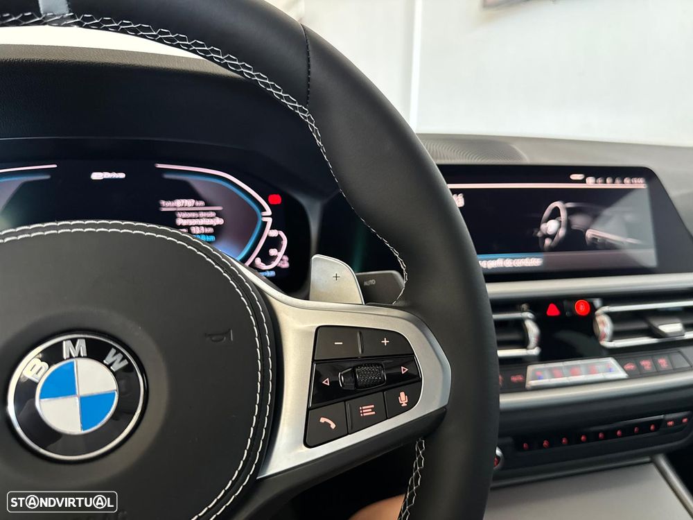 BMW 330 e Pack M Auto - 19