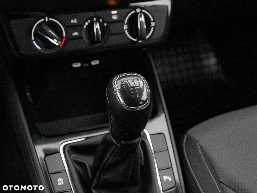 Skoda Fabia 1.0 Ambition - 15