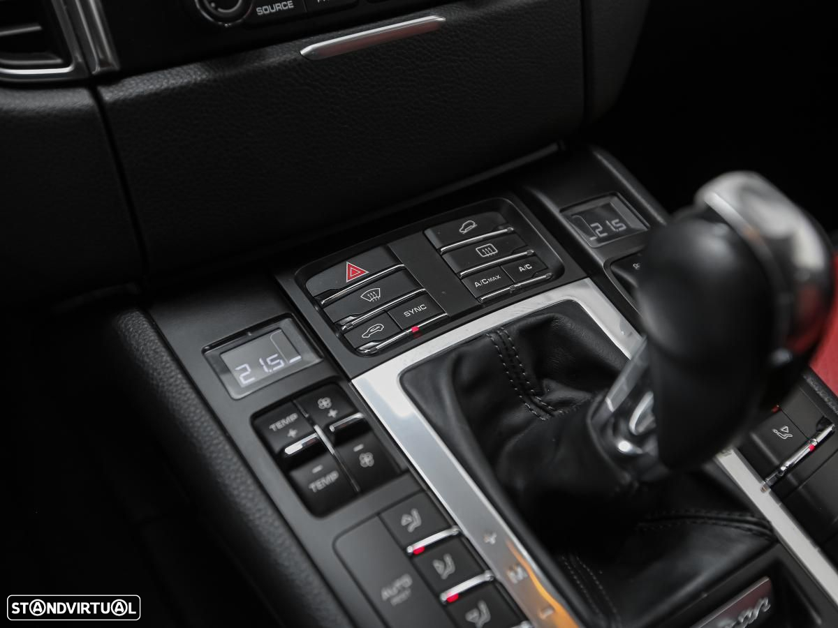 Porsche Macan S - 23