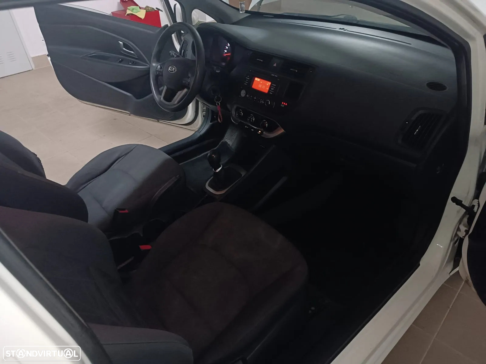 Kia Rio 1.1 CRDi EX - 12