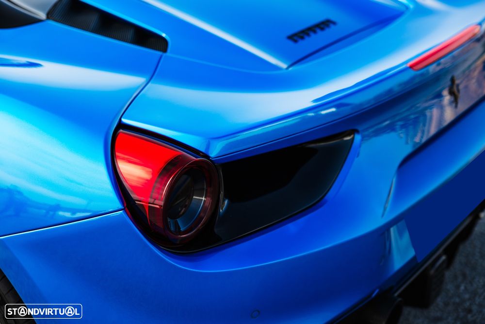 Ferrari 488 - 21
