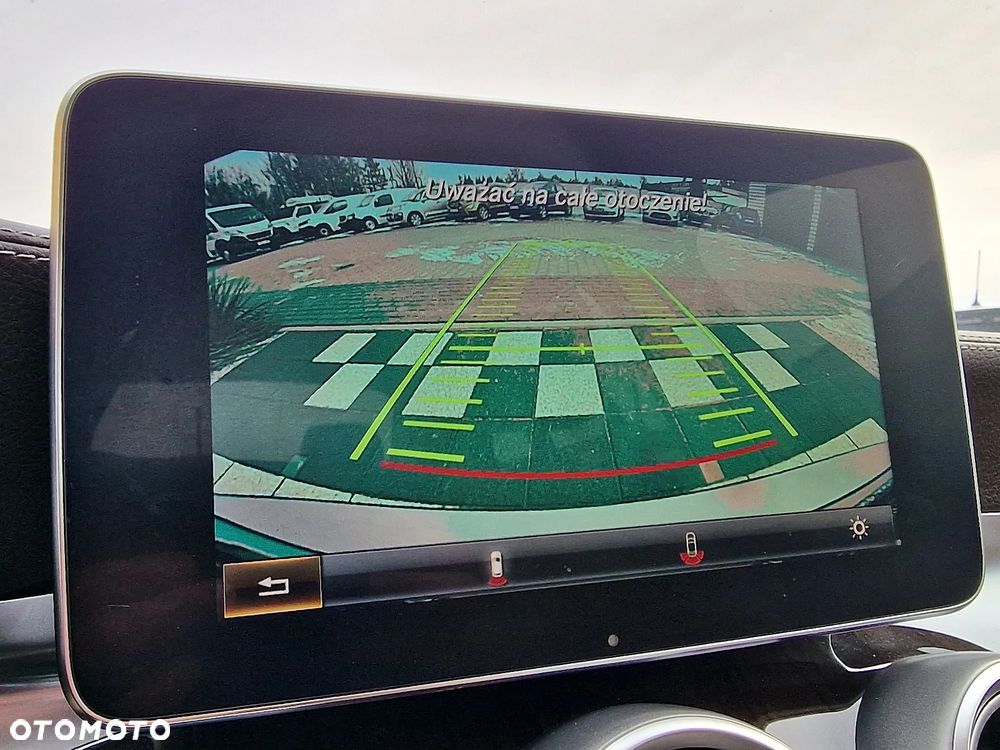 Mercedes-Benz Klasa C 300 9G-TRONIC Edition - 21