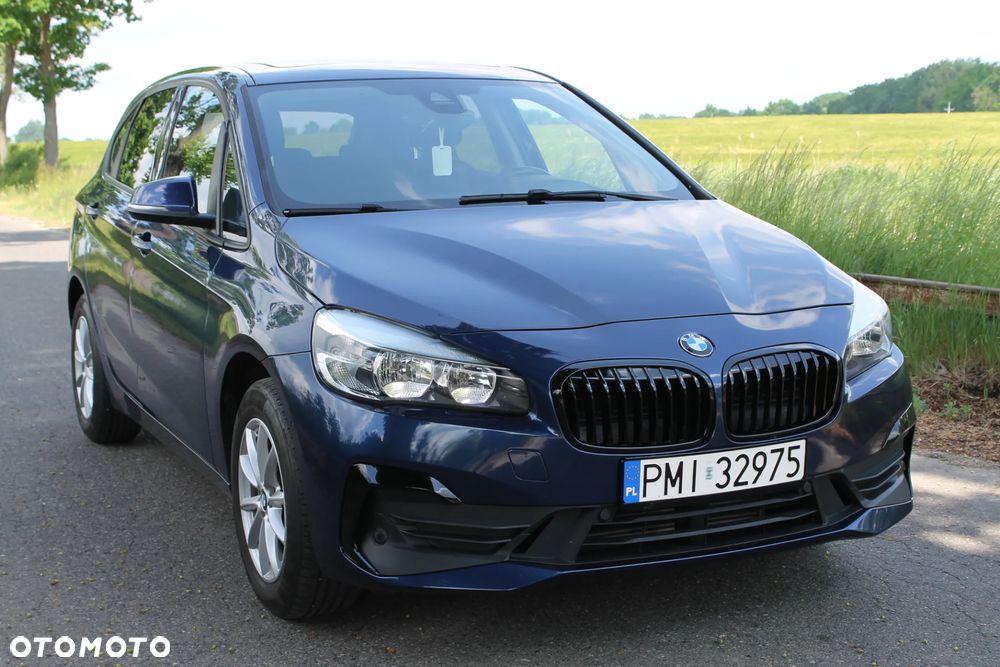 BMW Seria 2 216d - 16