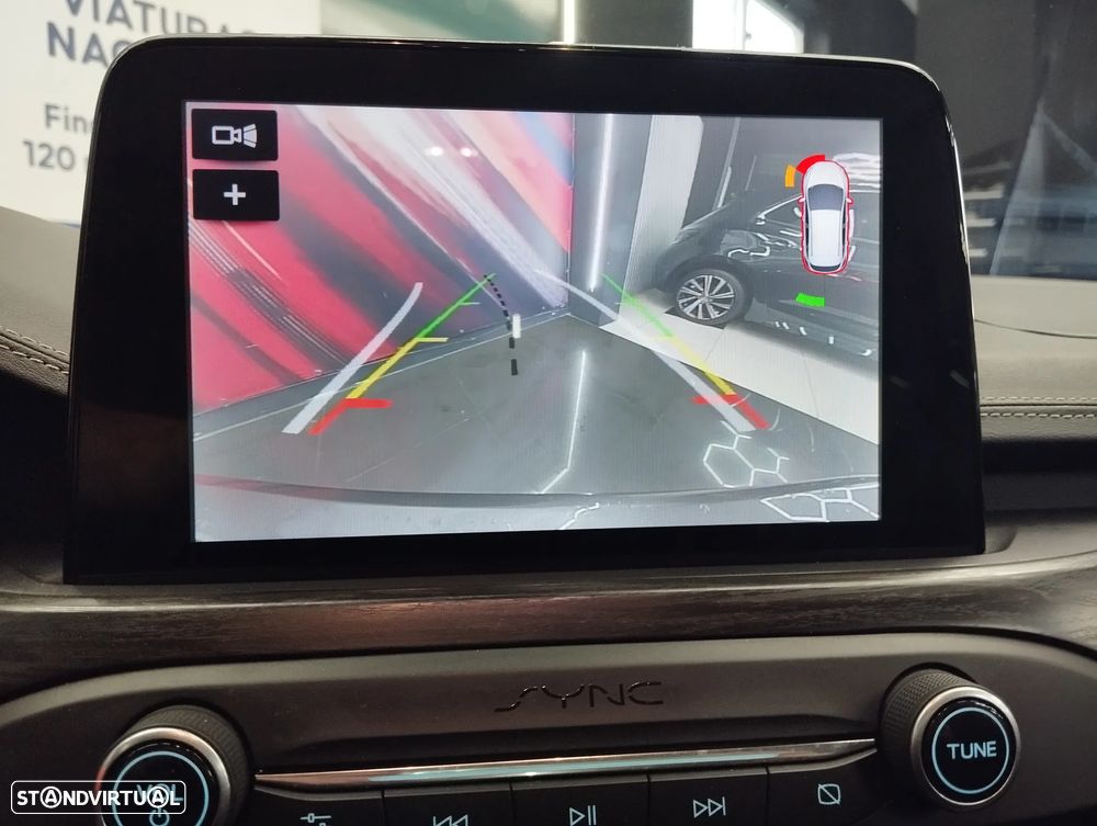 Ford Focus SW 1.0 EcoBoost Vignale - 28