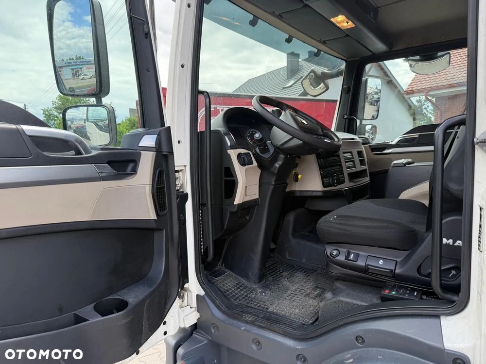 MAN TGL 12.220 // 2019r // 370 tys km - 9