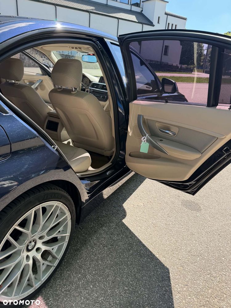 BMW Seria 3 320d Efficient Dynamics - 14