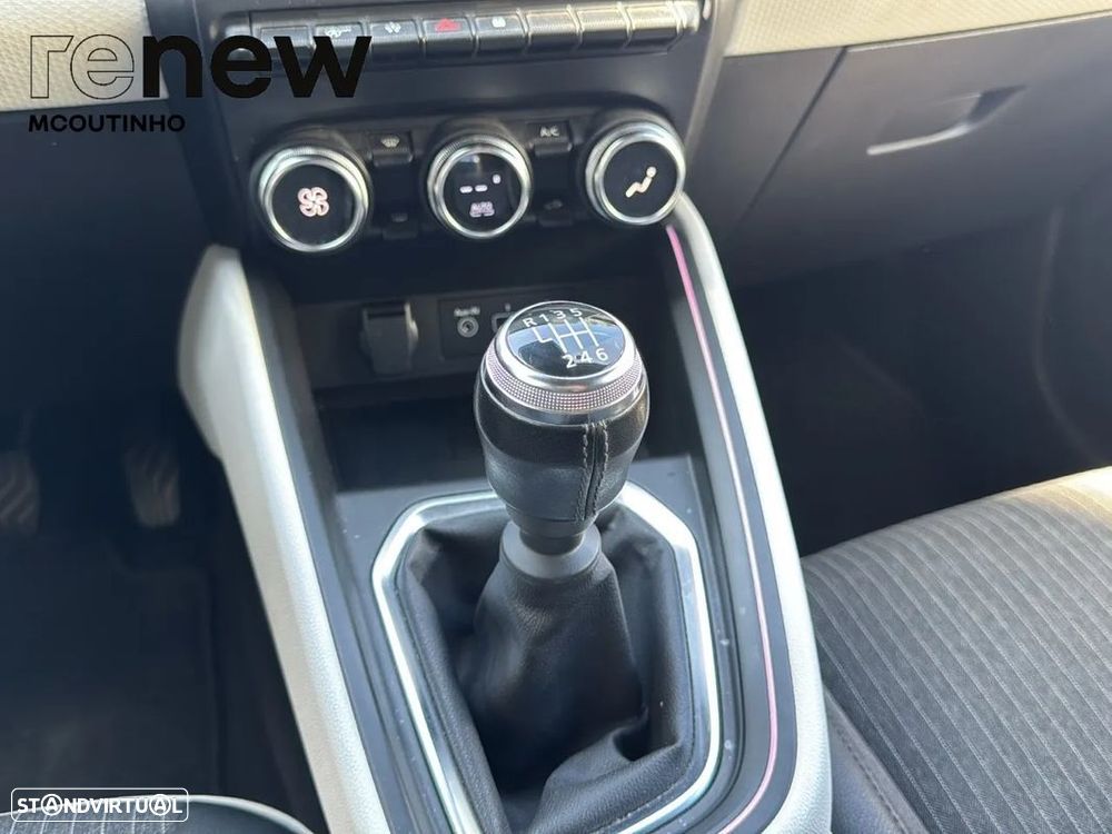 Renault Clio 1.0 TCe Techno - 17