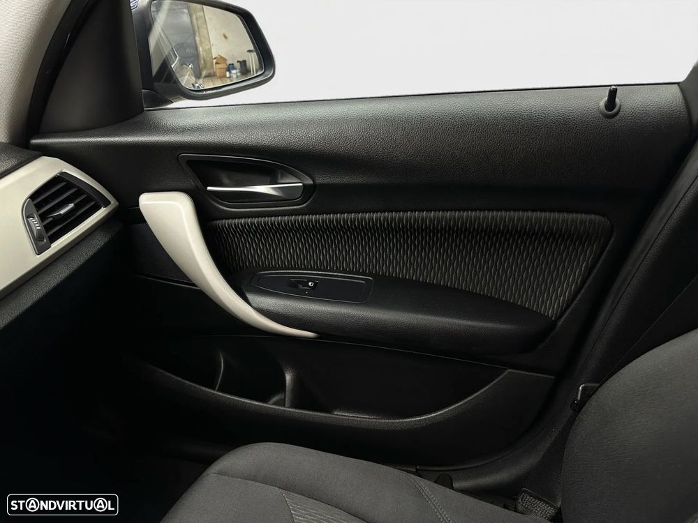 BMW 116 d Line Sport - 21