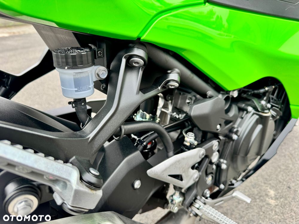 Kawasaki Ninja 500 - 36