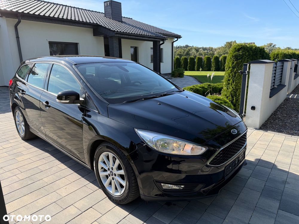 Ford Focus Turnier 1.5 EcoBlue Start-Stopp-System TITANIUM - 6