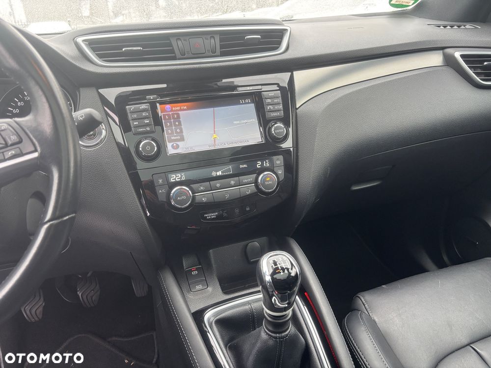 Nissan Qashqai 1.3 DIG-T TEKNA - 20