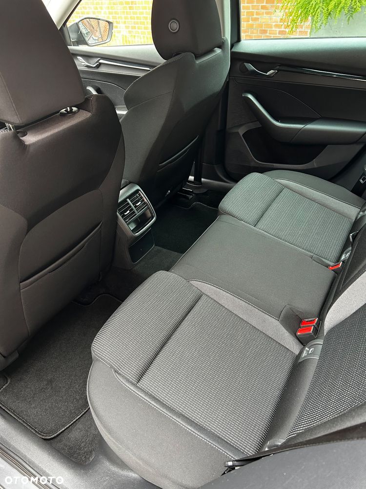 Skoda Octavia 2.0 TDI Ambition DSG - 23