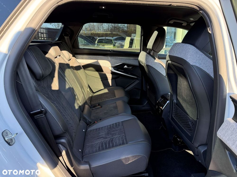 Peugeot 5008 1.2 PureTech mHEV GT S&S e-DCS6 - 22