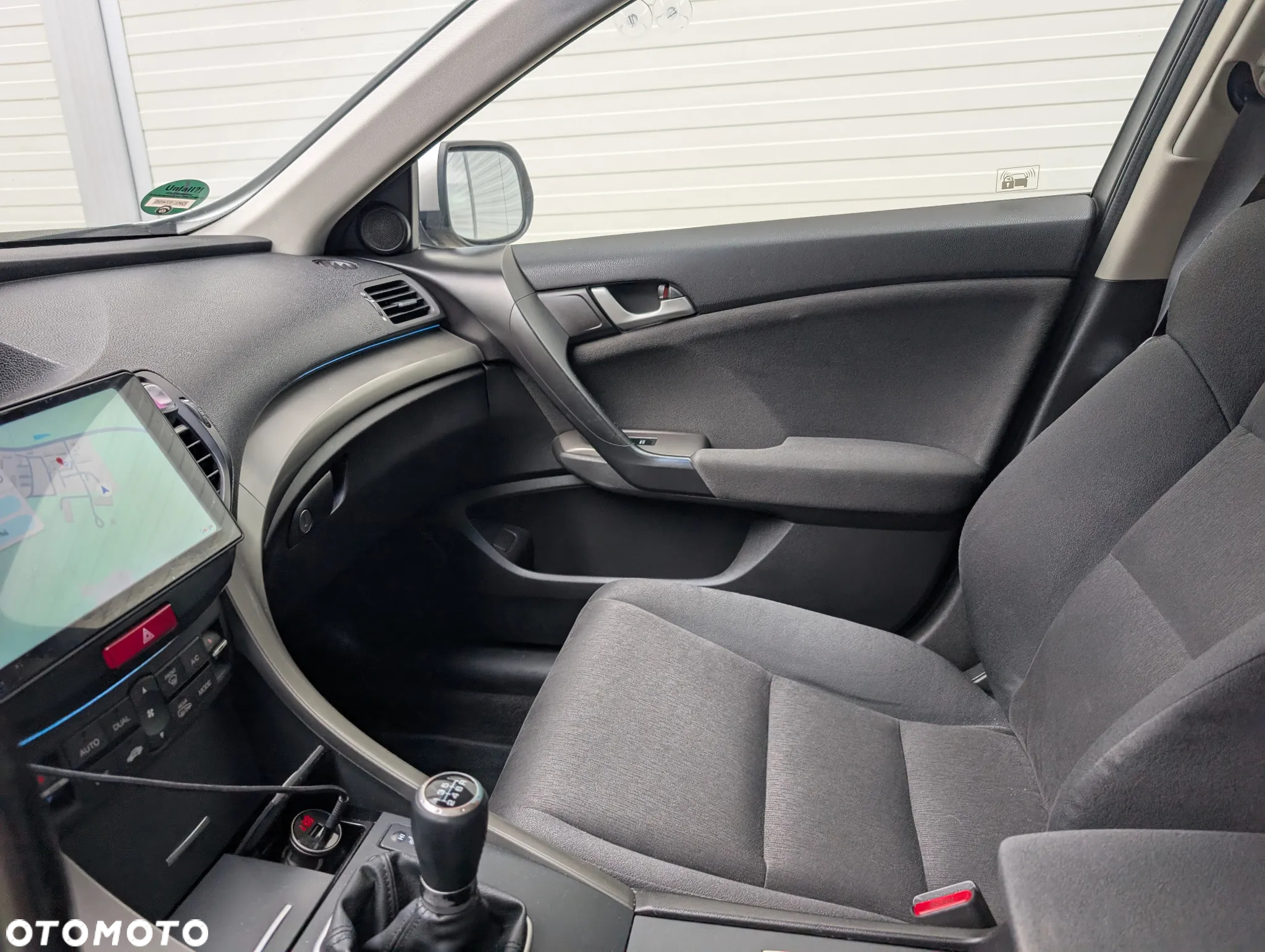 Honda Accord 2.2d Elegance - 26