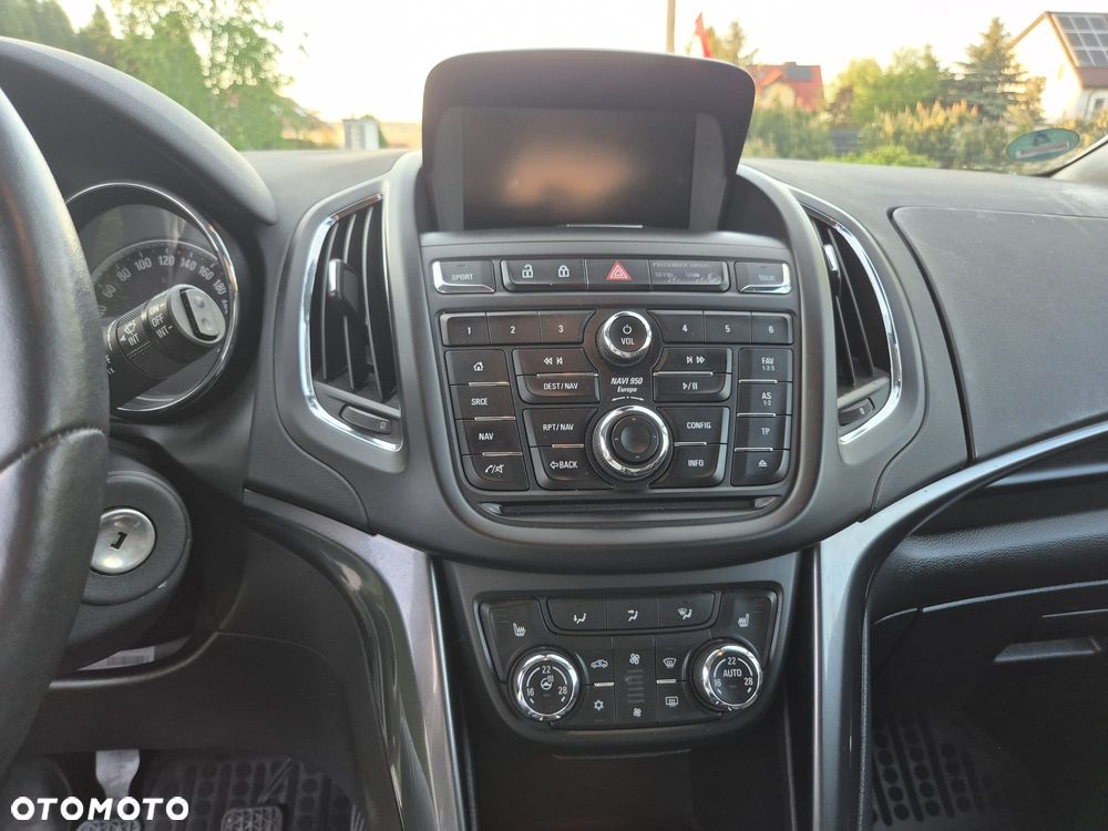 Opel Zafira 2.0 D (CDTI ecoFLEX) Start/Stop Business Innovation - 14