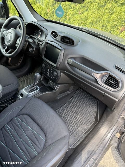 Jeep Renegade - 30