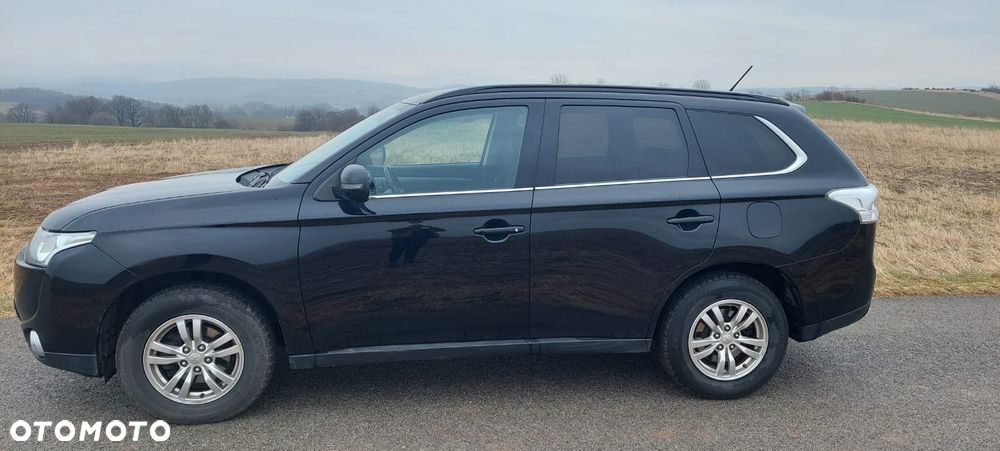 Mitsubishi Outlander - 8