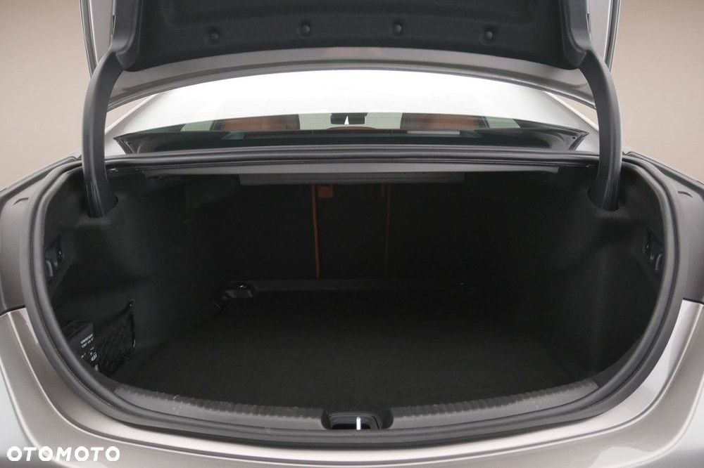 Mercedes-Benz Klasa C - 9