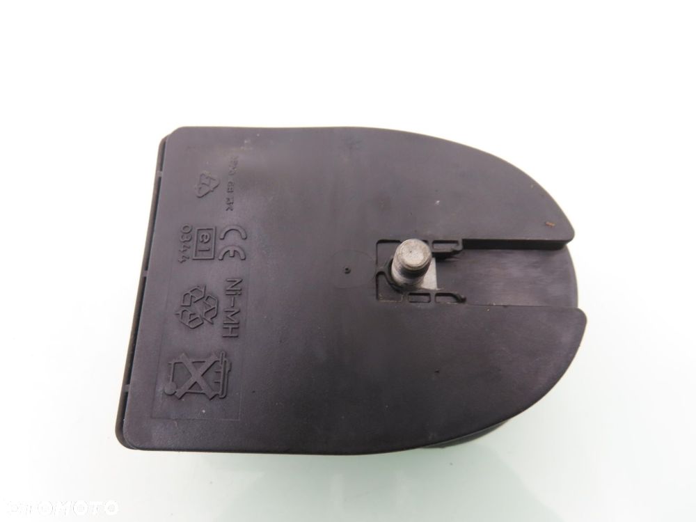 SYRENA ALARMU AUDI A8 D3 8L0951605A - 2