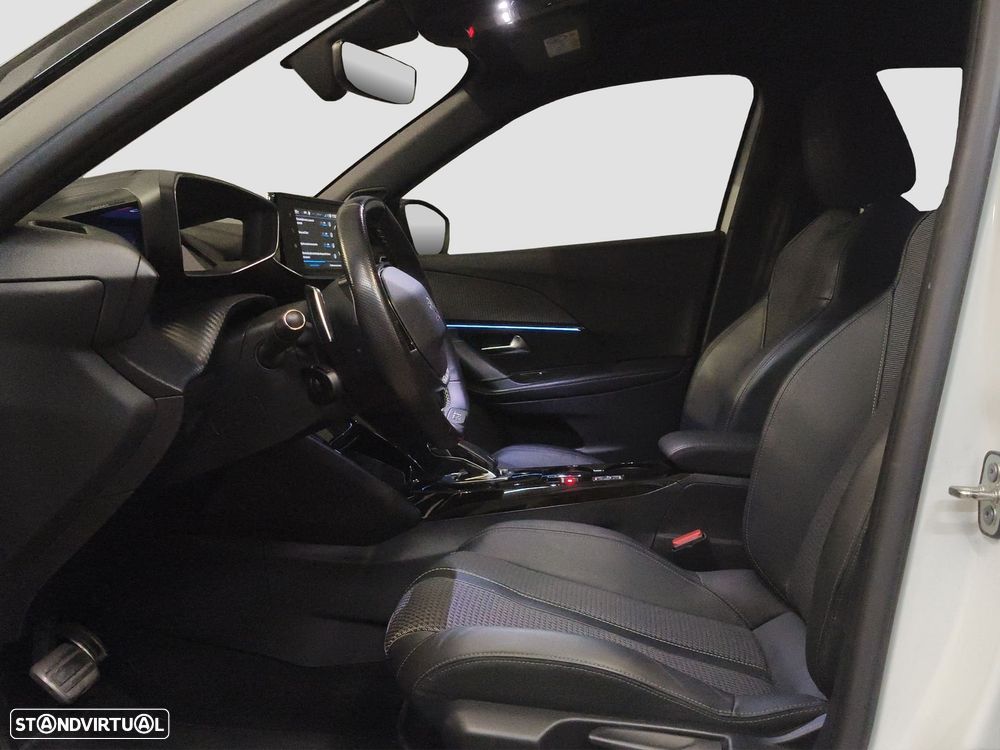 Peugeot 2008 1.2 PureTech GT Line EAT8 - 10