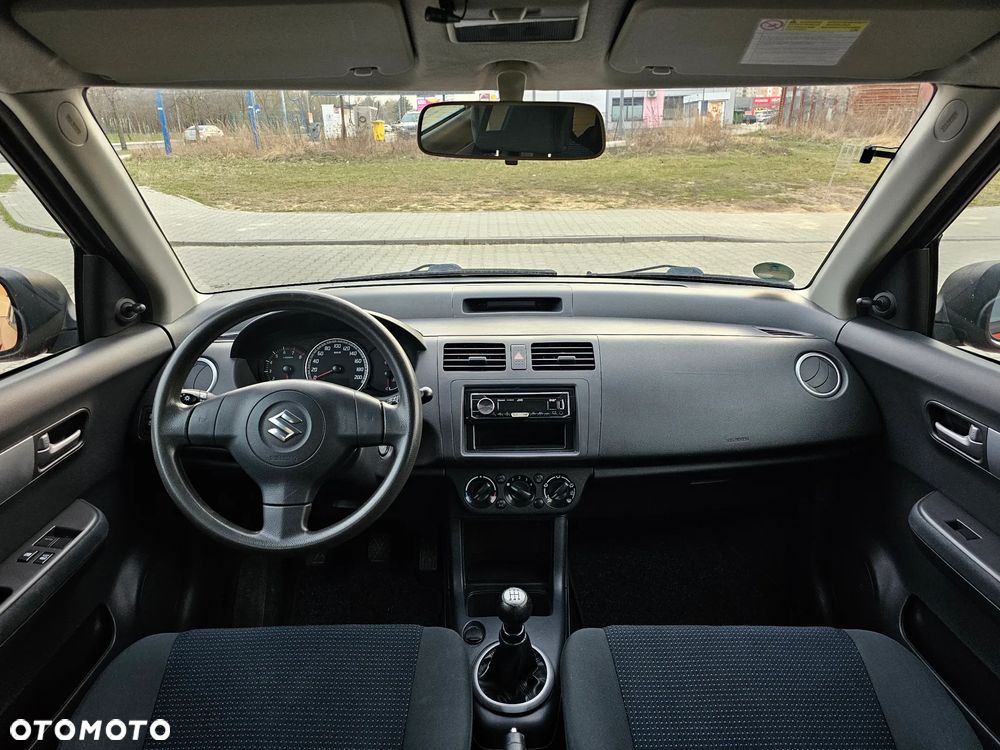Suzuki Swift 1.3 Comfort dance - 6