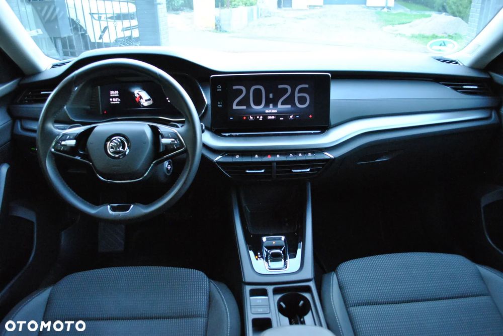 Skoda Octavia 2.0 TDI DSG Ambition - 11