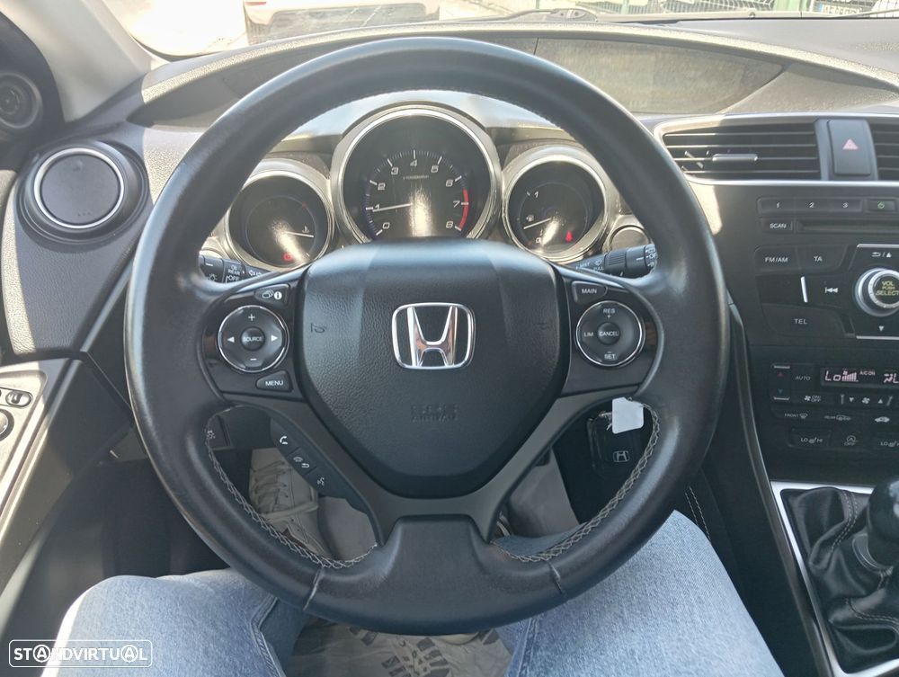 Honda Civic 1.4 i-VTEC Sport - 8