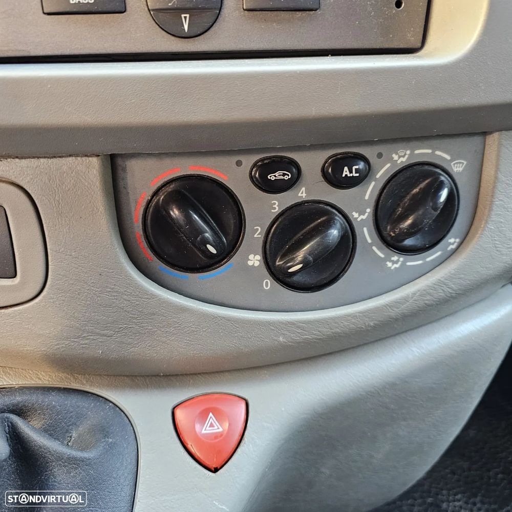 Opel Vivaro 2.0 CDTi L1H1 2.7T 6L - 11