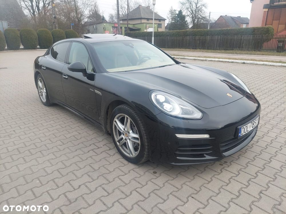 Porsche Panamera Platinum Edition - 1