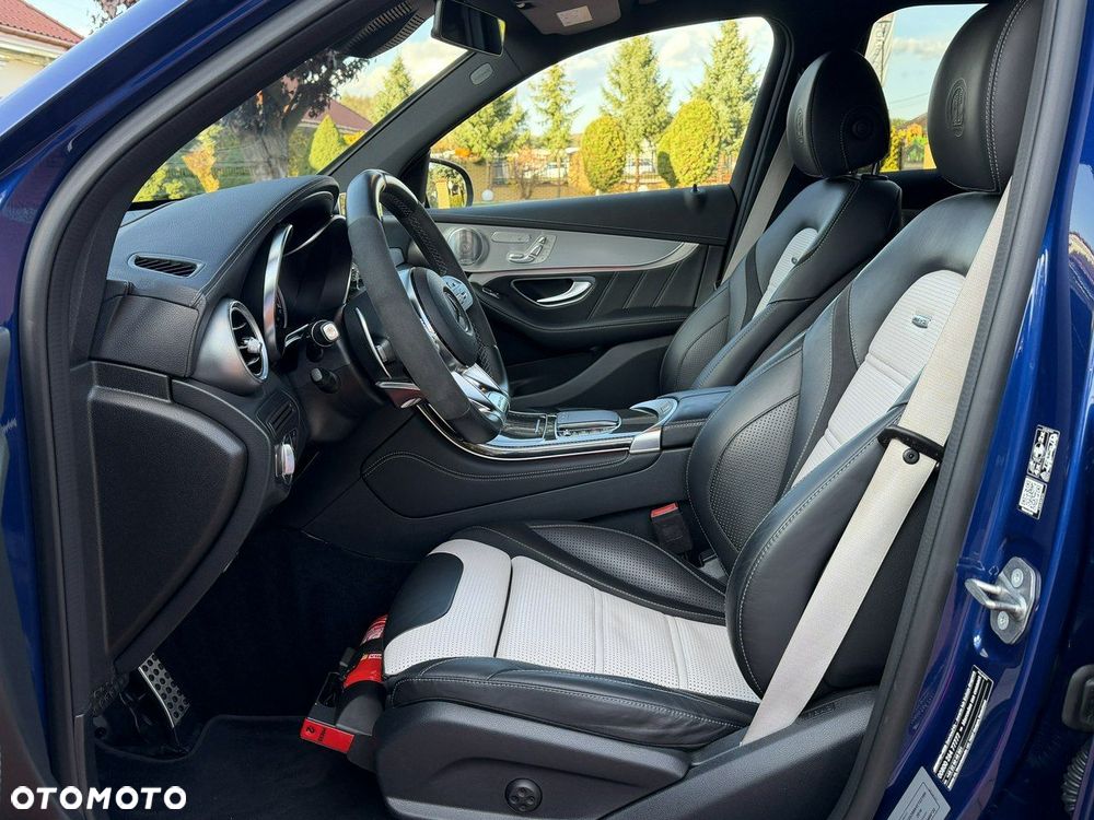 Mercedes-Benz GLC - 21