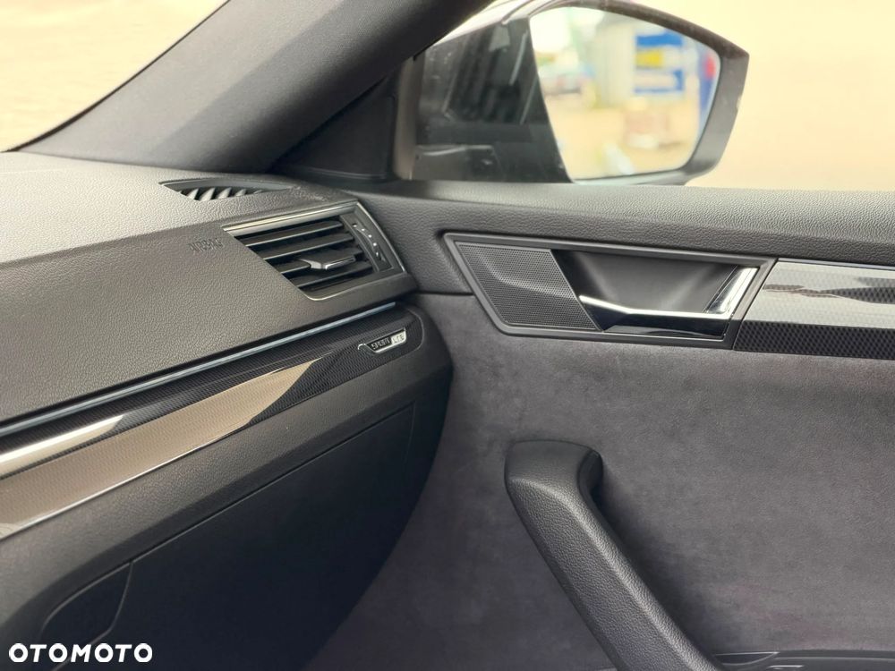 Skoda Superb 2.0 TDI 4x4 DSG Sportline - 14