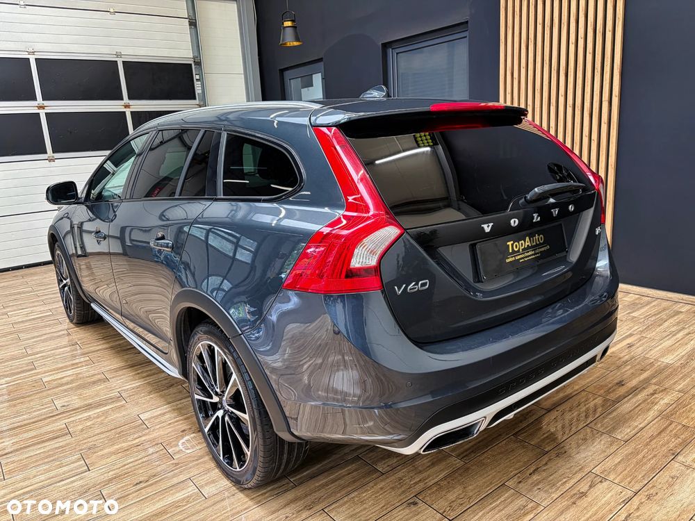 Volvo V60 Cross Country T5 Geartronic Summum - 9