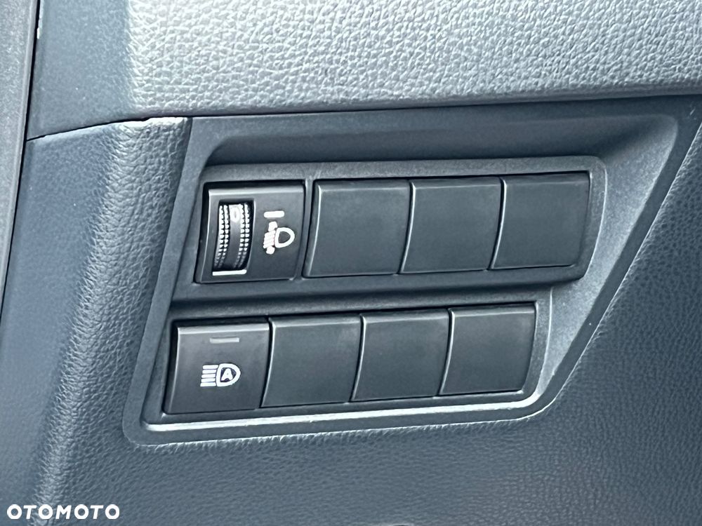 Toyota Yaris 1.5 Comfort - 35
