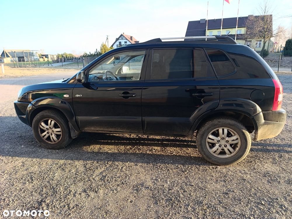 Hyundai Tucson 2.0 CRDi VGT 4WD GLS - 3