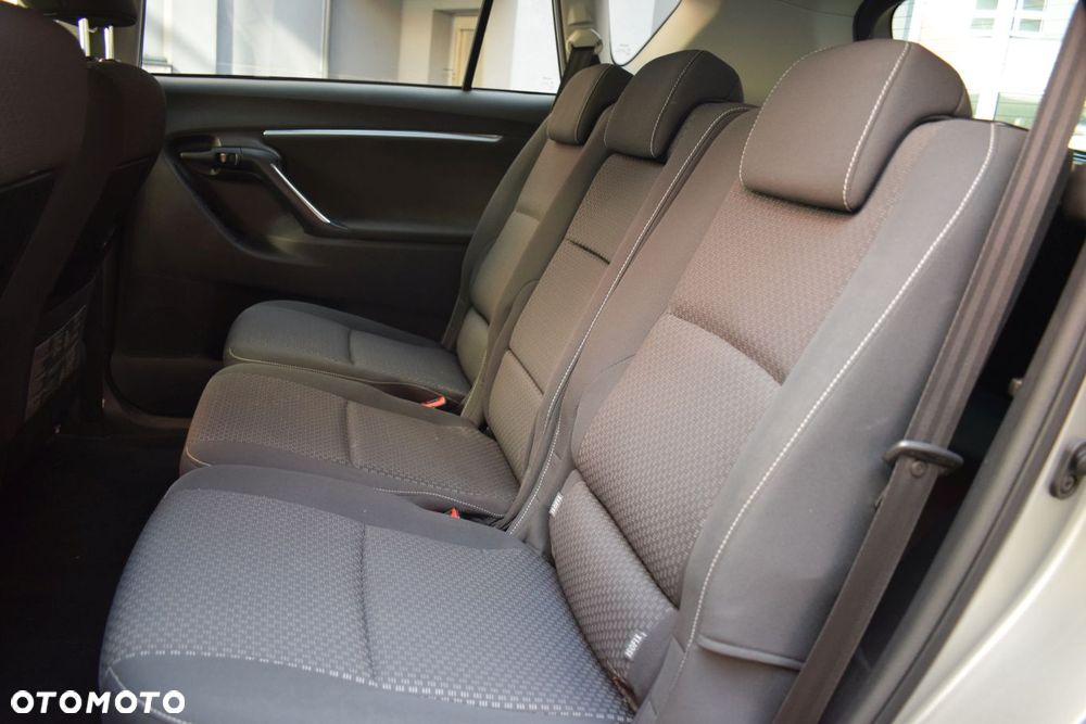 Toyota Verso 2.0 D-4D 5-Sitzer Executive - 11