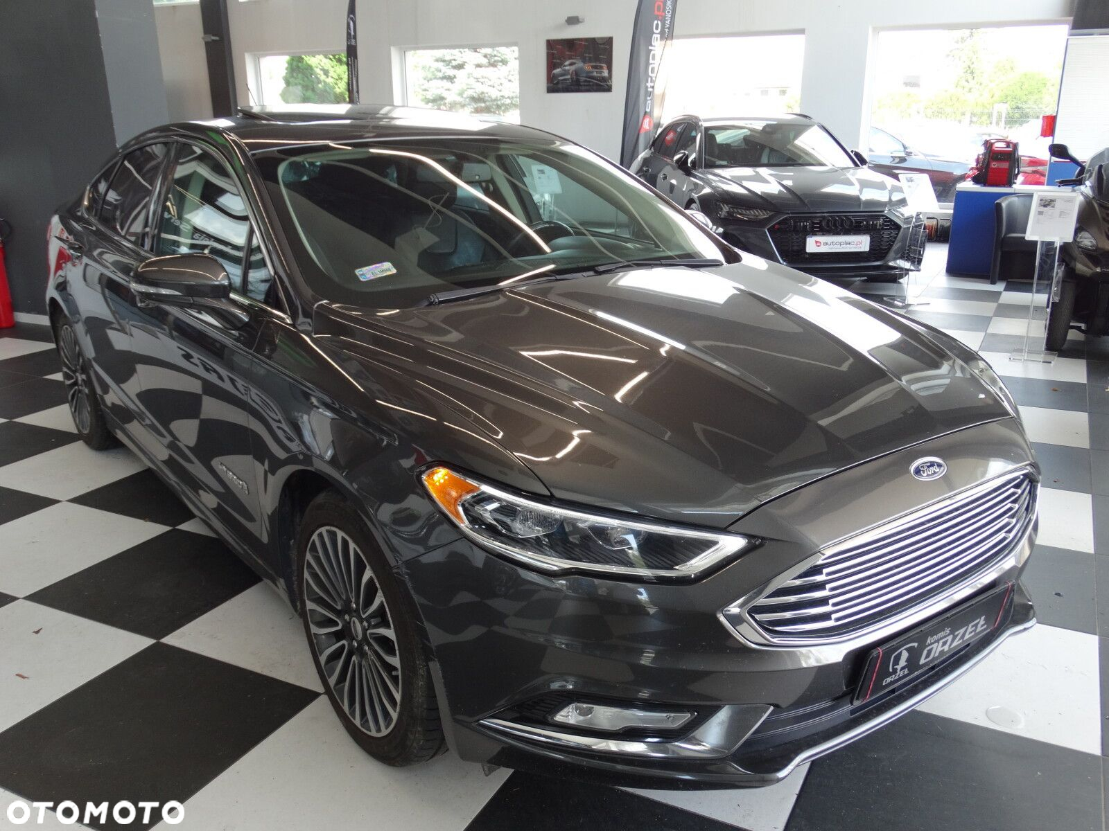 Ford Fusion - 10