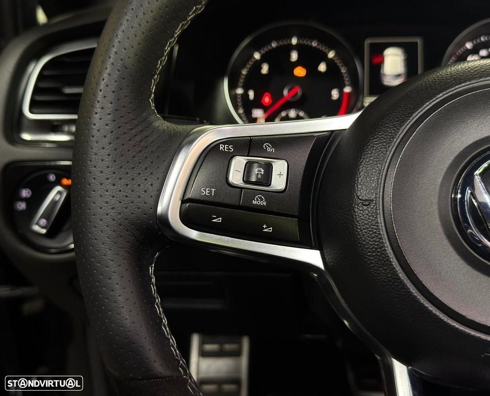 VW Golf 2.0 TDI GTD DSG - 19