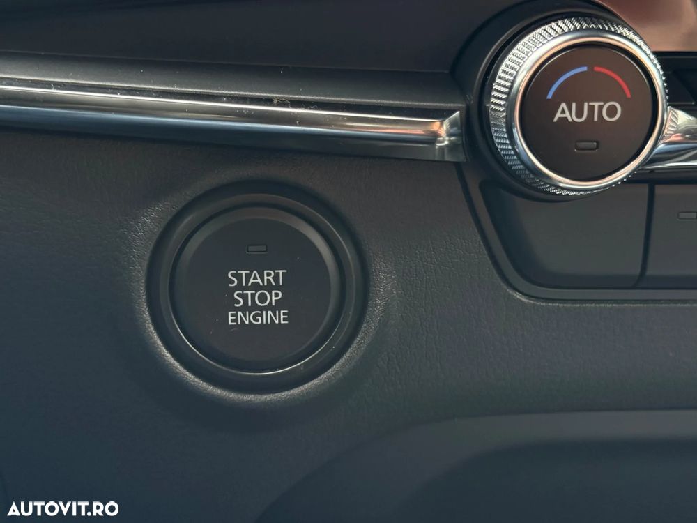 Mazda 3 e-SKYACTIV-G 140 M HYBRID Aut. HOMURA - 26