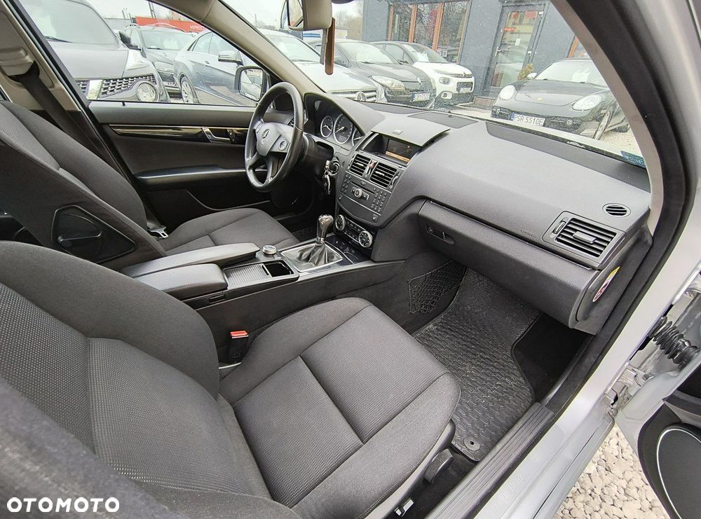Mercedes-Benz Klasa C 180 Kompressor Elegance - 17