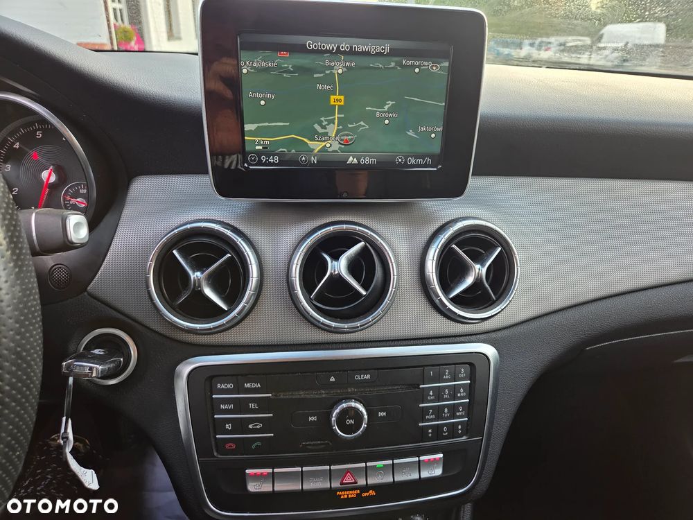 Mercedes-Benz CLA - 17