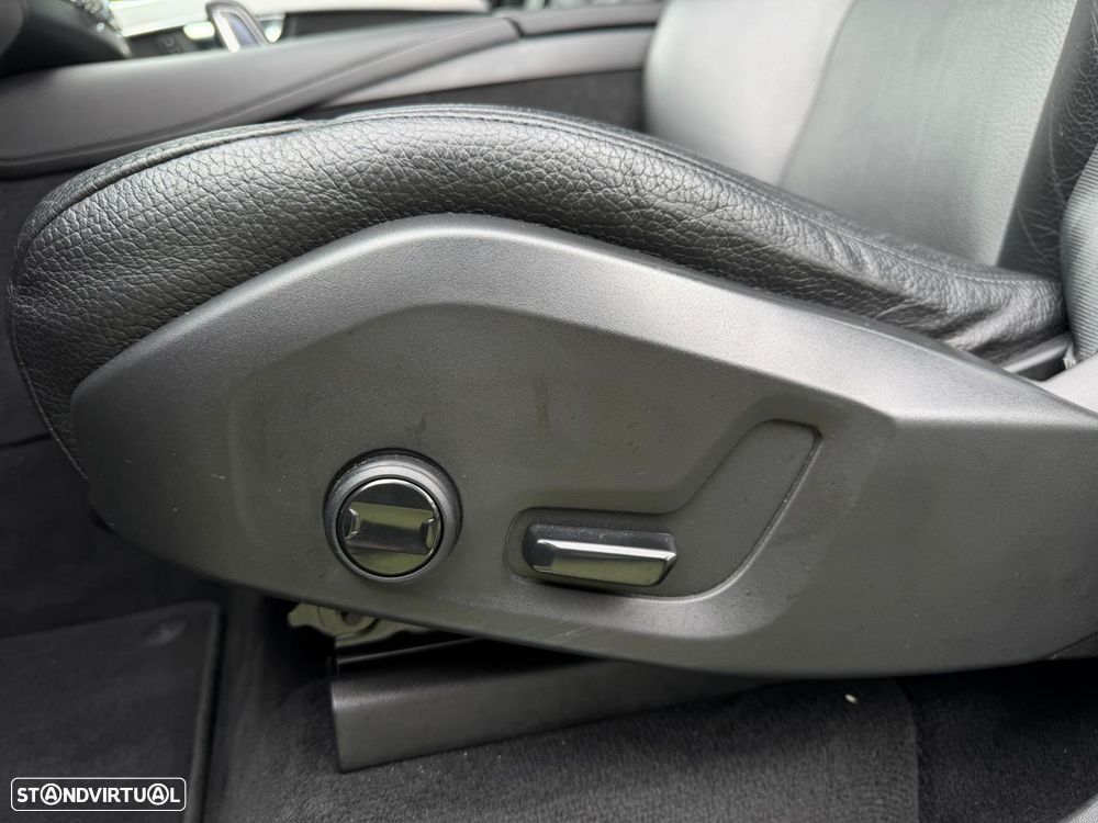 Volvo XC 90 2.0 T8 PHEV Inscription Expression AWD - 19