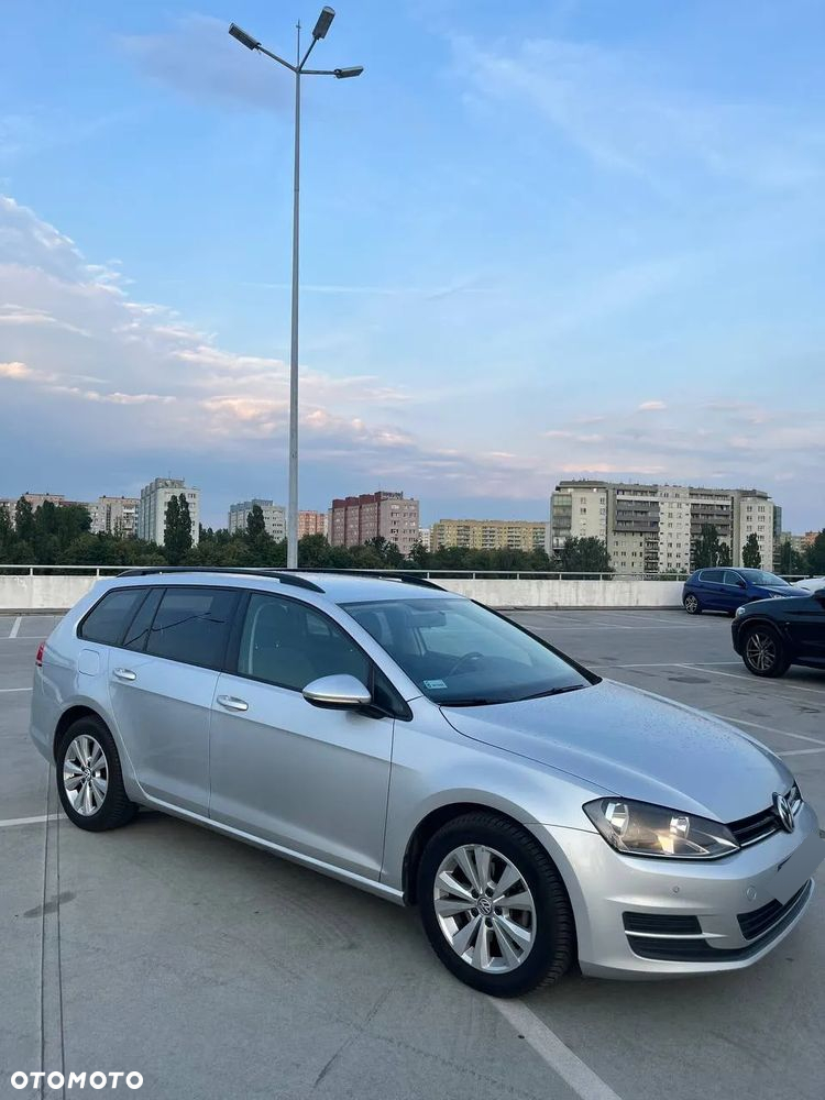 Volkswagen Golf VI 1.6 TDI Comfortline - 6